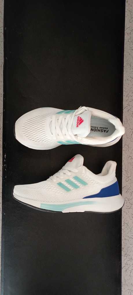 Sport shoes